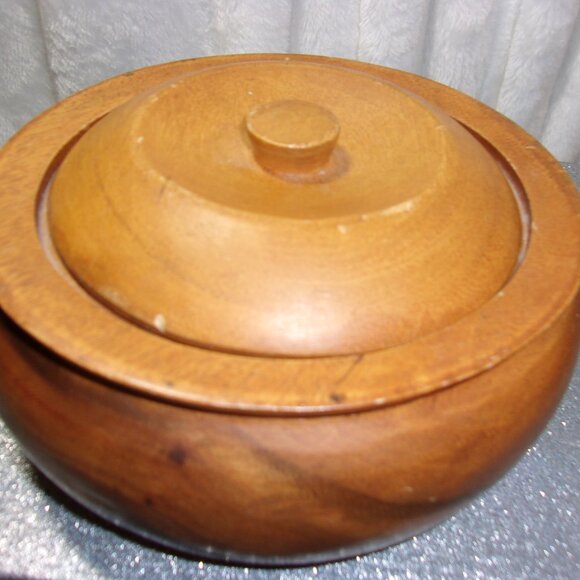 H-285 VINTAGE WOODEN BOWL WITH LID BY MONKEYPOD - Picture 3 of 11